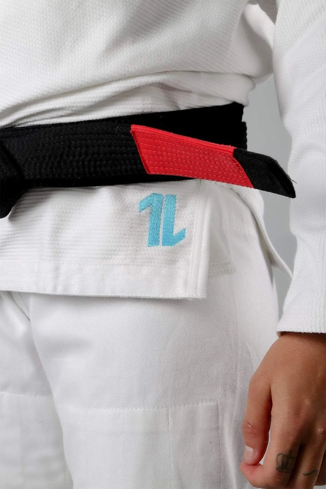 Kimono Femei Brazilian Jiu Jitsu KINGZ The ONE Gi - Alb / Albastru Deschis - (Centura Alba Inclusa)